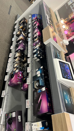 Electronics Store «Best Buy», reviews and photos, 12118 Lakewood Blvd, Downey, CA 90242, USA