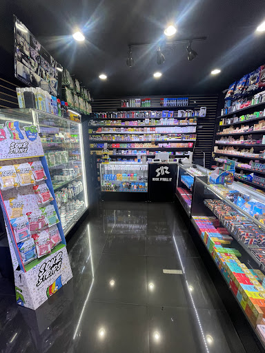 Tobacco Shop «Rock N Roll It Smoke Shop», reviews and photos, 301 S Orlando Ave, Winter Park, FL 32789, USA