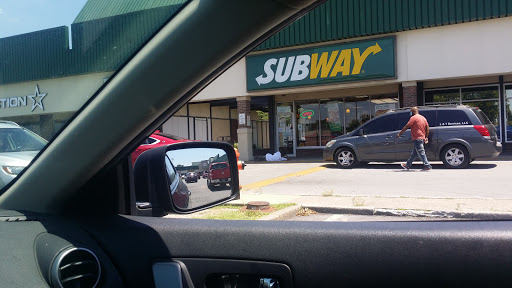 Shopping Mall «Southland Terrace Shopping Center», reviews and photos, 3971 7th Street Rd, Louisville, KY 40216, USA