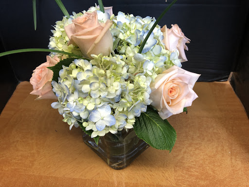 Florist «Especially Yours Florist Incorporated», reviews and photos, 670 Washington St, South Easton, MA 02375, USA