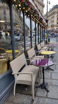 Atmosphère du Restaurant Le Petit Cardinal à Paris - n°2