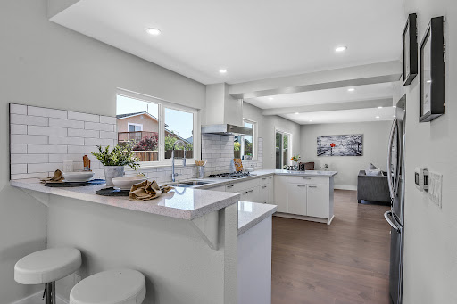 Adrienne Cristobal Realiza eXp Realty image