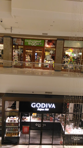 Toy Store «Creative Kidstuff Toy Store», reviews and photos, 148 E Broadway, Bloomington, MN 55425, USA