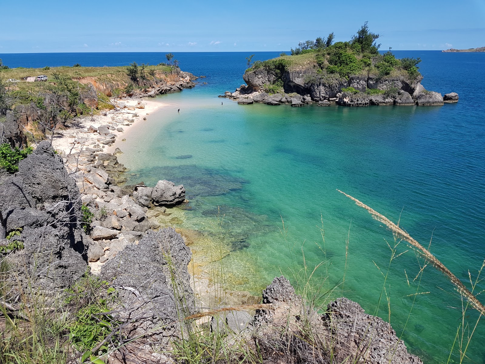 Photo de Lonely Beach avec un rivage droit