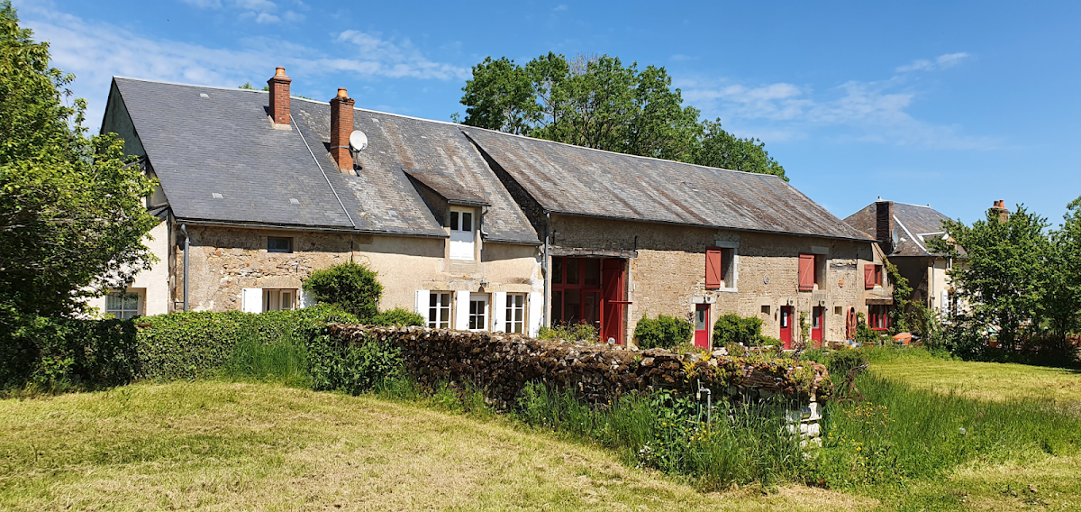 Camping & gîtes Champagne Manoir à Champallement (Nièvre 58)