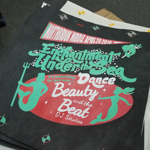 Sign Shop «Hue Graphics & Apparel, LLC», reviews and photos, 1365 4 Th Ave, Auburn, GA 30011, USA