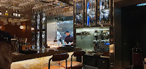 Atmosphère du Restaurant français Abstinence - Restaurant & Bar à Vin Vinyle à Paris - n°9