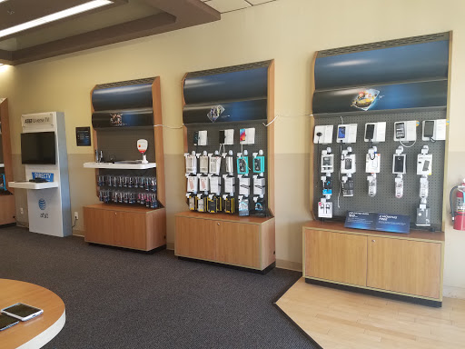 Cell Phone Store «AT&T Authorized Retailer», reviews and photos, 3949 E Castro Valley Blvd, Castro Valley, CA 94552, USA