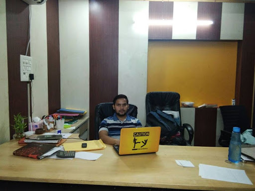 Amit Tour And Travels (Travel Agency)