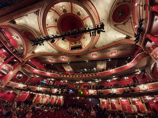 Amateur theaters Bristol