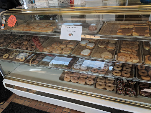 Donut Shop «Jubilee Donuts Inc», reviews and photos, 2686 Front St, Cuyahoga Falls, OH 44221, USA