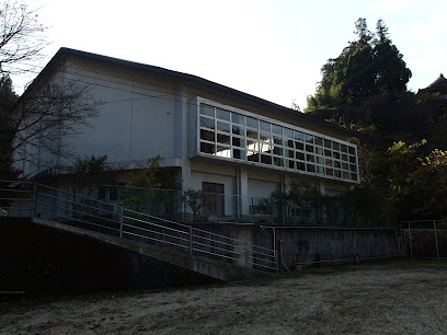 旧蔵川小学校