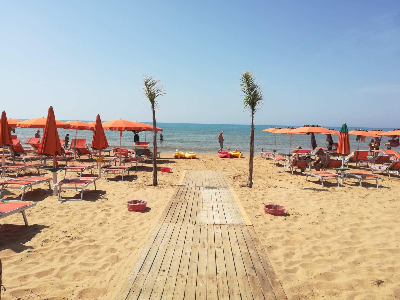 Zdjęcie Mandy beach - polecane dla podróżujących z dziećmi rodzinnych