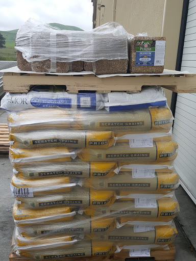 Home Improvement Store «Tractor Supply Co.», reviews and photos, 418 Napa Junction Rd, American Canyon, CA 94503, USA