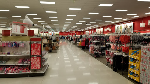 Department Store «Target», reviews and photos, 100 Grand Hill Pl, Holly Springs, NC 27540, USA
