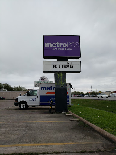 Cell Phone Store «MetroPCS Authorized Dealer», reviews and photos, 2395 S Texas 6, Houston, TX 77077, USA