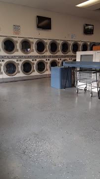 Willow Street Laundromat - Photo 6 - Car repair in Waterbury, CT, Waterbury