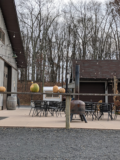 Winery «Magnanini Winery, Restaurant & Distillery», reviews and photos, 172 Strawridge Rd, Wallkill, NY 12589, USA