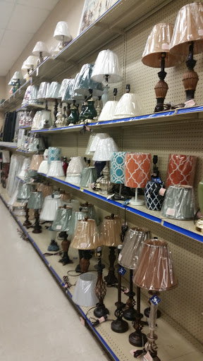 Shopping Mall «Freedom Village Shopping Center», reviews and photos, 1039 Alleghany St, Charlotte, NC 28208, USA