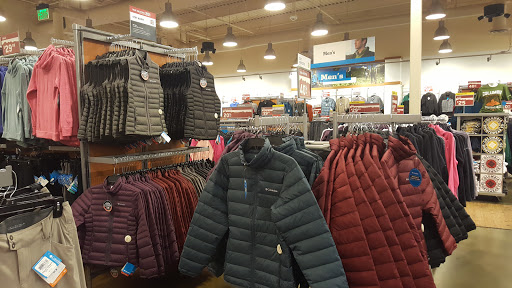 Sportswear Store «Columbia Sportswear Outlet Store», reviews and photos, 100 Citadel Dr #636, Commerce, CA 90040, USA