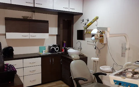 Dr NITIN SAPAT(Jadhav) Shri Sai Multispeciality Dental clinic and Implant center image
