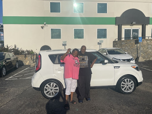 Used Car Dealer «Enterprise Car Sales», reviews and photos, 555 E Galbraith Rd, Cincinnati, OH 45215, USA