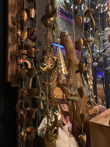 Home Goods Store «Red Tree Furniture», reviews and photos, 701 E Market St, Louisville, KY 40202, USA