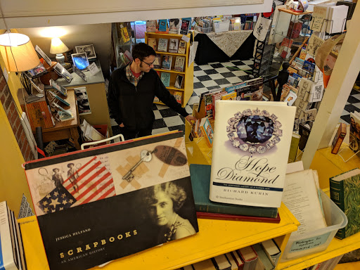 Book Store «Riverby Books», reviews and photos, 805 Caroline St, Fredericksburg, VA 22401, USA