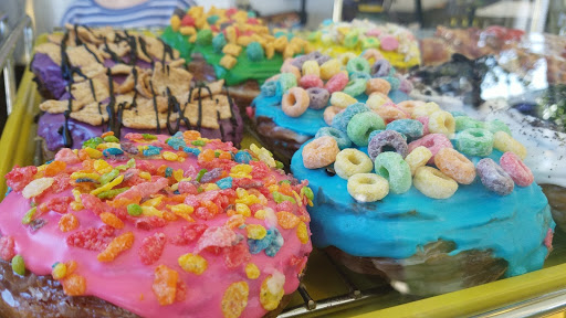 Donut Shop «AM Donut & Yogurt», reviews and photos, 305 Huntington Dr, Monrovia, CA 91016, USA