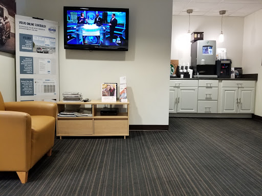 Car Dealer «Volvo of Virginia Beach», reviews and photos, 4980 Virginia Beach Blvd, Virginia Beach, VA 23462, USA