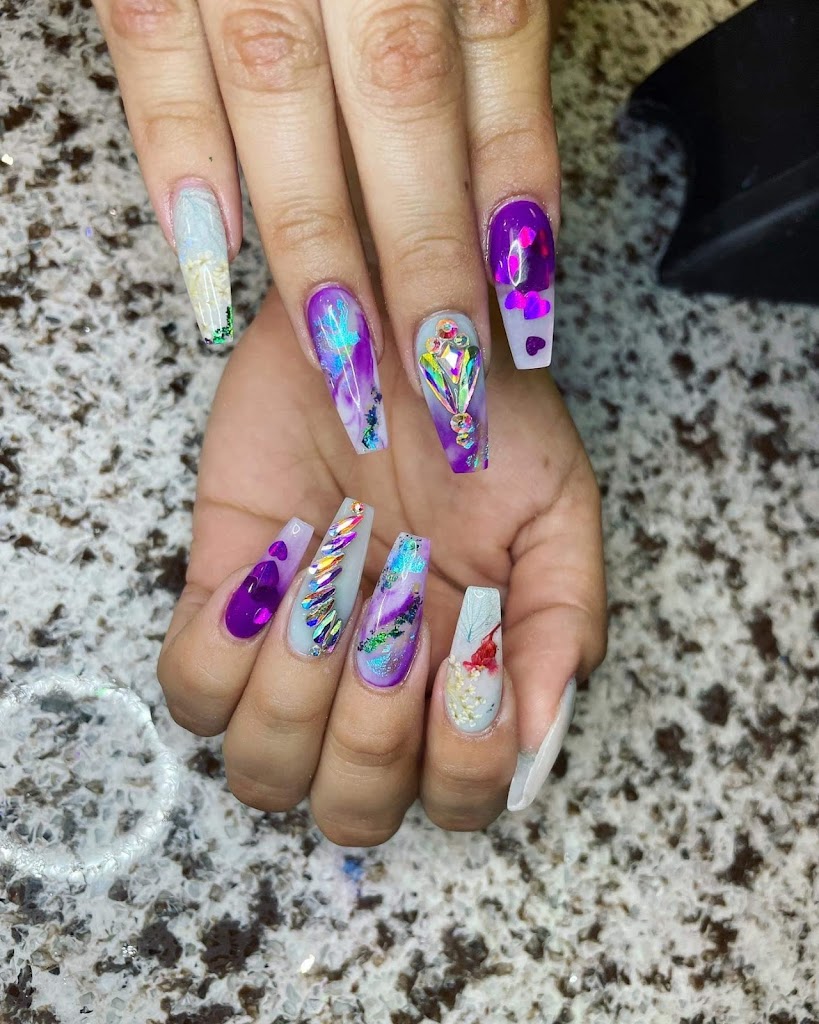 Best Nails 34684