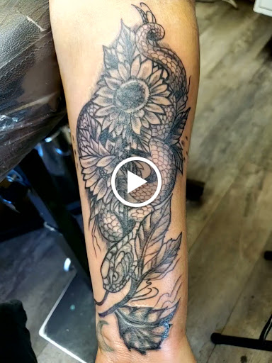 Tattoo Shop «Twisted Inks», reviews and photos, 304 Ridge St A, Charlottesville, VA 22902, USA