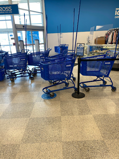 Clothing Store «Ross Dress for Less», reviews and photos, 257 N Weber Rd, Bolingbrook, IL 60490, USA