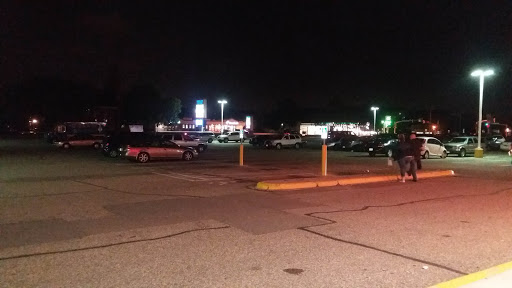 Movie Theater «Cinema Grill & Outtakes Bar», reviews and photos, 2749 Winnetka Ave N, New Hope, MN 55427, USA