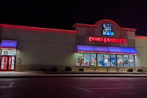 Chuck E. Cheese image