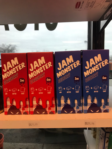 Tobacco Shop «Smoke House Vapes & Tobacco», reviews and photos, 3808 High Point Rd, Greensboro, NC 27407, USA