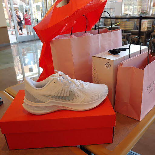 Clothing Store «Nike Factory Store», reviews and photos, 4976 Premium Outlets Way #800, Chandler, AZ 85226, USA
