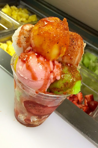 Ice Cream Shop «La Michoacana Ice Cream Shop», reviews and photos, 3032 S Cicero Ave, Cicero, IL 60804, USA