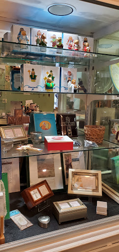 Irish Goods Store «Oxford Hall Celtic Shop», reviews and photos, 233 Bridge St, New Cumberland, PA 17070, USA