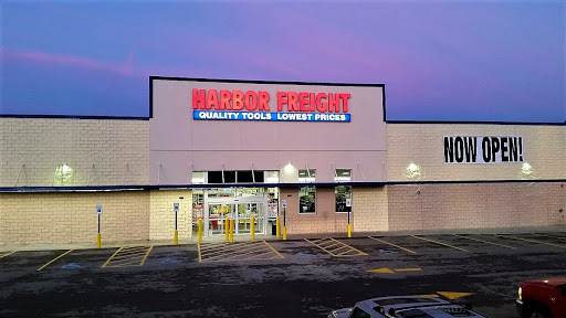 Harbor Freight Tools, 1756 North Rd SE, Warren, OH 44484, USA, 