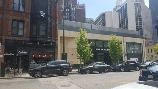 Eye Care Center «Warby Parker», reviews and photos, 1123 N State St, Chicago, IL 60610, USA