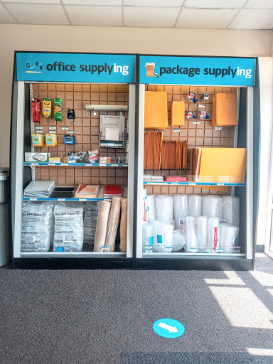Shipping and Mailing Service «The UPS Store», reviews and photos, 3481 S Dixie Hwy, Franklin, OH 45005, USA