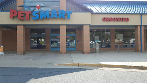 Pet Supply Store «PetSmart», reviews and photos, 13866 Metrotech Dr, Chantilly, VA 20151, USA