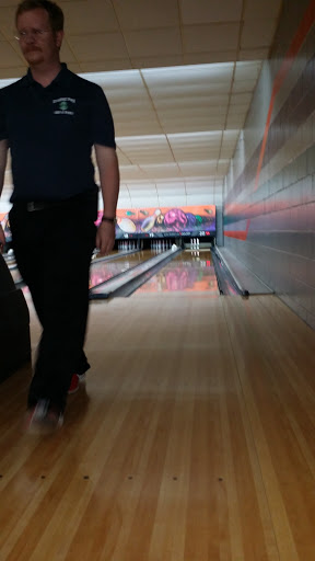 Bowling Alley «Crest Lanes Inc», reviews and photos, 2014 W 2nd St, Marion, IN 46952, USA