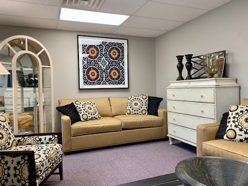 Thrift Store «Transitional Treasures», reviews and photos, 601 Towpath Rd e, Broadview Heights, OH 44147, USA