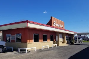 Snapka's Drive Inn image