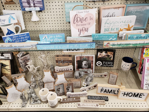 Shopping Mall «Westcliff Plaza», reviews and photos, 1000-1150 Irvine Ave, Newport Beach, CA 92660, USA