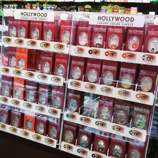 Tobacco Shop «The Wild Side Smoke Shop», reviews and photos, 229 W Hickory St, Denton, TX 76201, USA