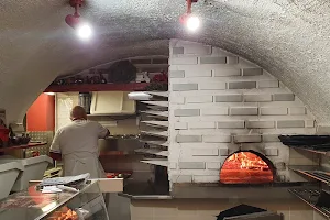 Pizza Siciliana image