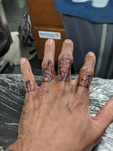 Tattoo Shop «Absolute Tattoo», reviews and photos, 1212 S Kansas Ave, Topeka, KS 66612, USA